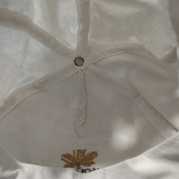 Vintage Corduroy Molson Canadian White Cap with Gold Leaf - Picture 2 of 7
